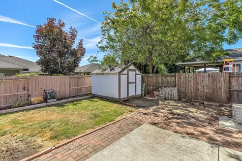 1313 Andrew Drive Medford OR 97501