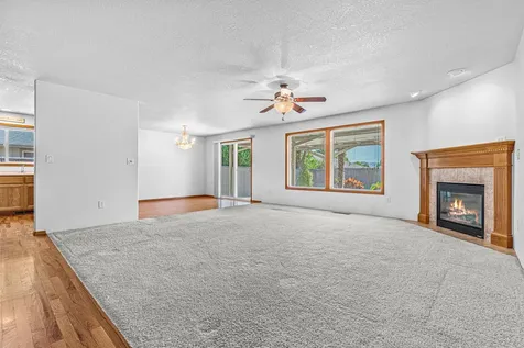 1313 Andrew Drive Medford OR 97501