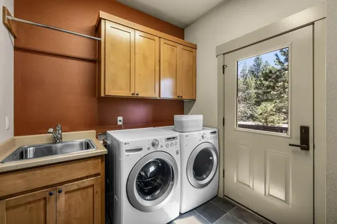 61474 Linton Loop Bend OR 97702