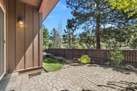 61474 Linton Loop Bend OR 97702
