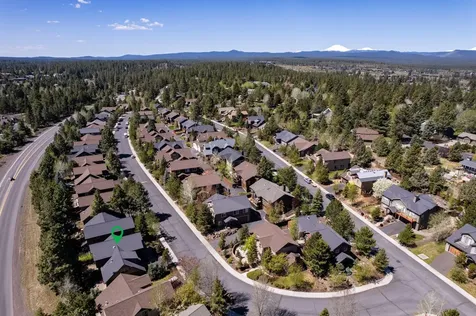 61474 Linton Loop Bend OR 97702