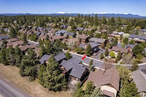 61474 Linton Loop Bend OR 97702