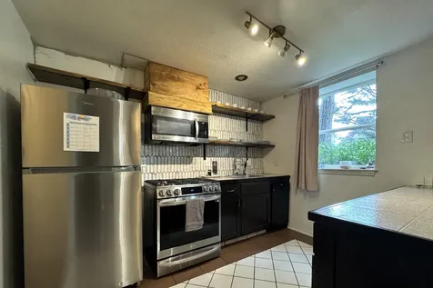 909-911 Wabash Avenue Medford OR 97504