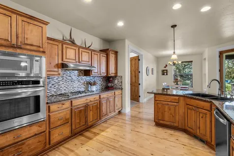 2511 SW 43rd Court Redmond OR 97756