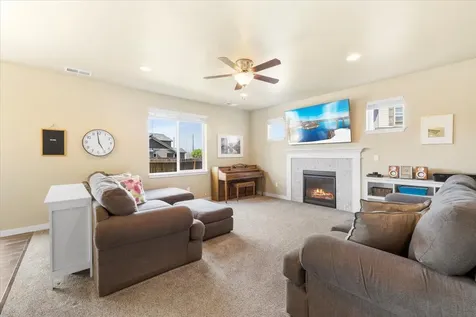 1802 Ingram Lane Medford OR 97501