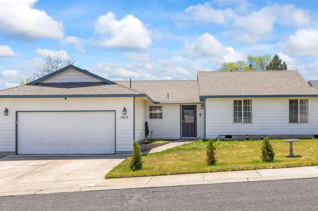 1015 SW Kenwood Drive Madras OR 97741