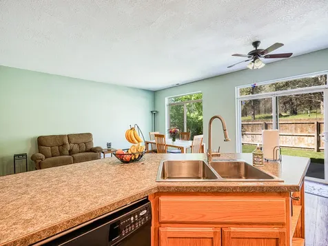 1516 West Ridge Drive Klamath Falls OR 97601
