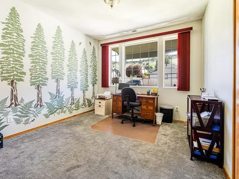 1516 West Ridge Drive Klamath Falls OR 97601