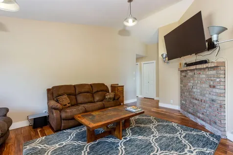20824 Dione Way Bend OR 97703
