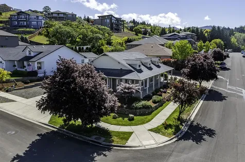 4328 Tamarack Drive Medford OR 97504