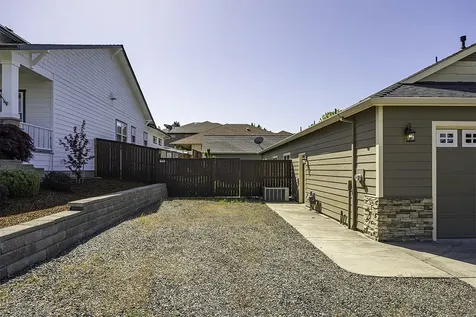4328 Tamarack Drive Medford OR 97504