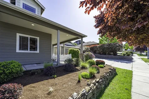 4328 Tamarack Drive Medford OR 97504