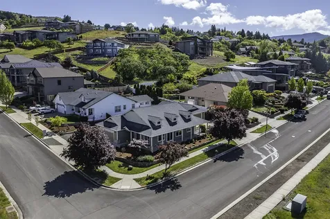 4328 Tamarack Drive Medford OR 97504