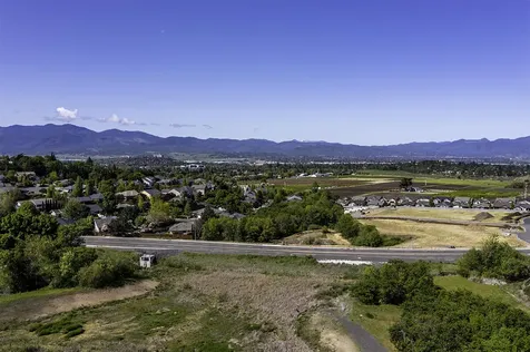 4328 Tamarack Drive Medford OR 97504