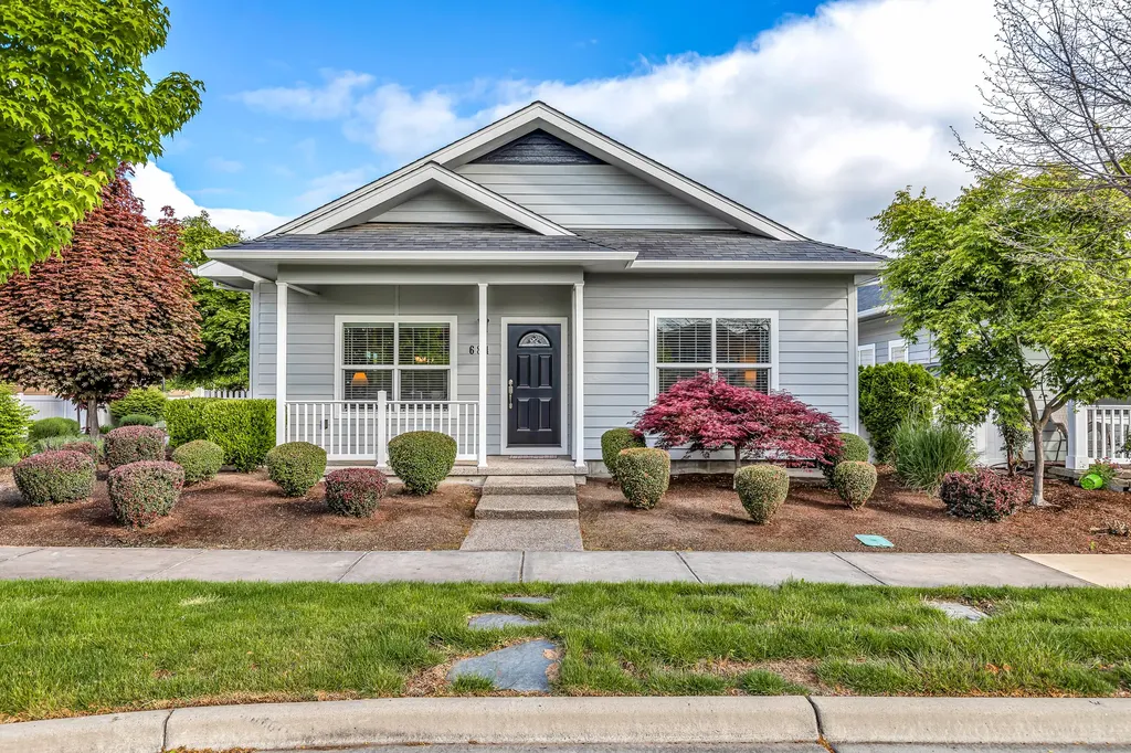 684 Golden Peak Drive Central Point OR 97502