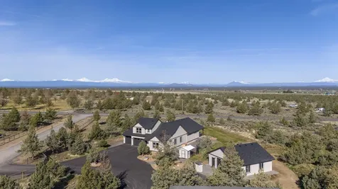 8844 SW Copley Road Powell Butte OR 97753