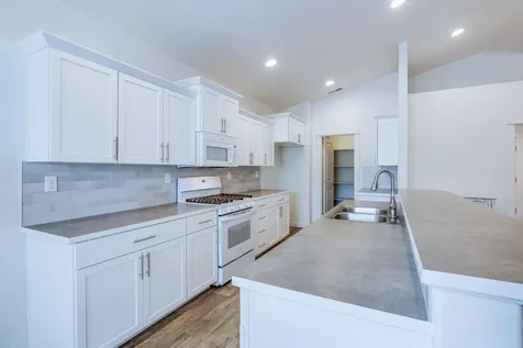4152 SW 34th Street Redmond OR 97756