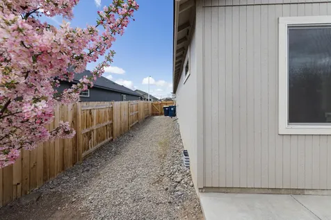 4152 SW 34th Street Redmond OR 97756