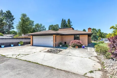 11 Rachel Drive Central Point OR 97502
