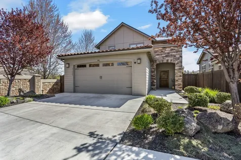 63085 NW Via Cambria Bend OR 97703