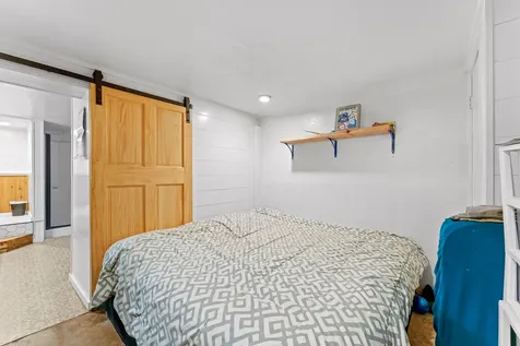 918 NE 8th Street Grants Pass OR 97526