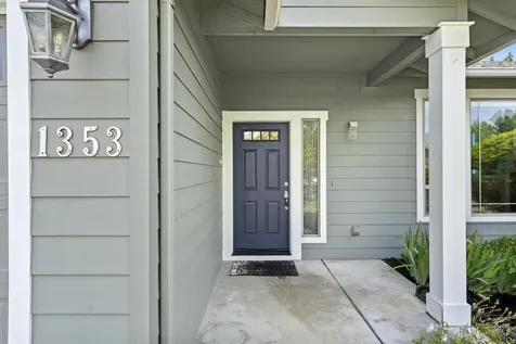 1353 Kyle Street Medford OR 97501