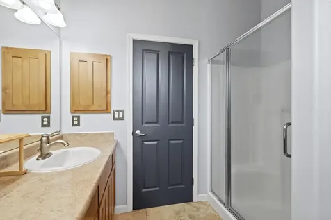 1353 Kyle Street Medford OR 97501
