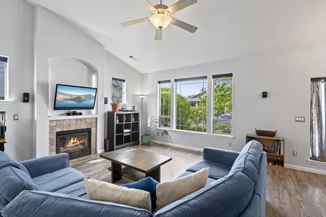 1353 Kyle Street Medford OR 97501