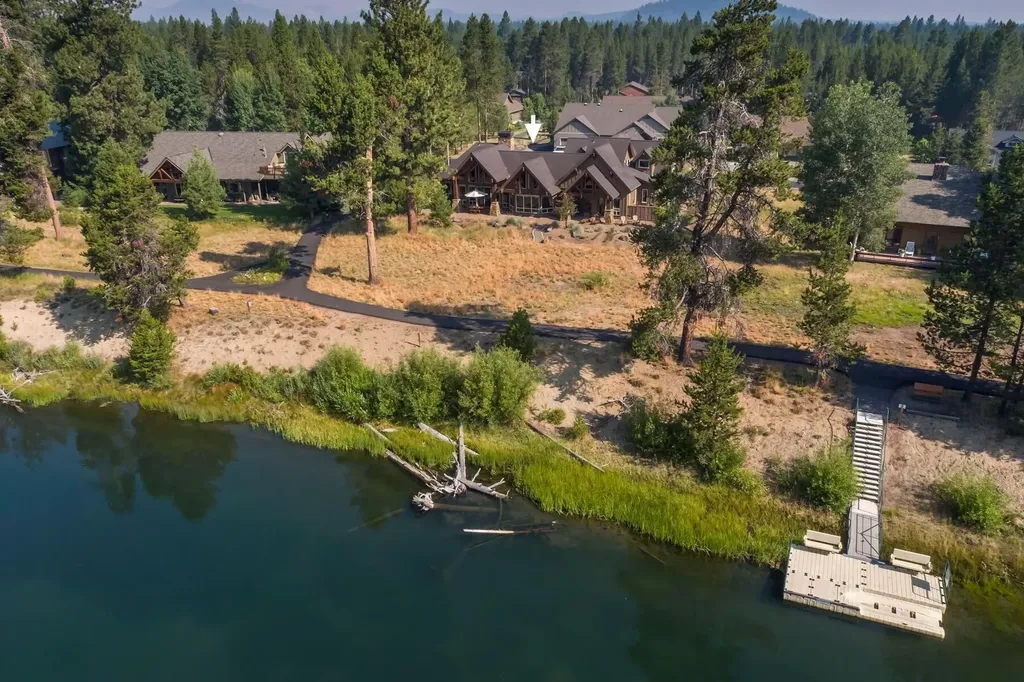 16743 Pony Express Way Bend OR 97707