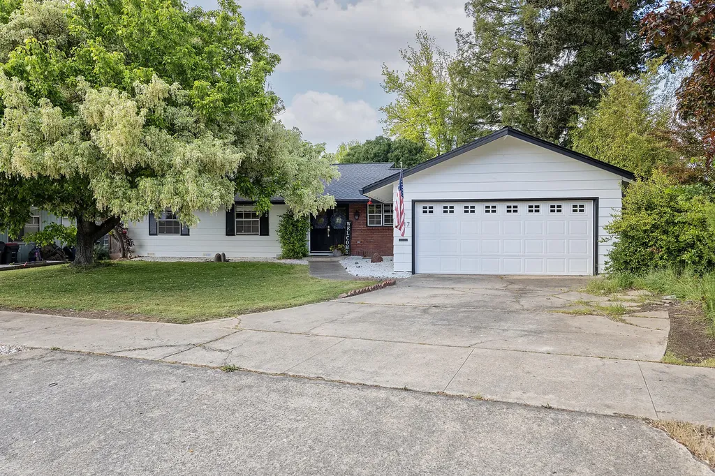 1917 Redbud Lane Medford OR 97504