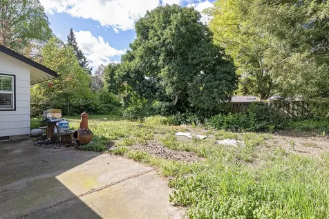1917 Redbud Lane Medford OR 97504
