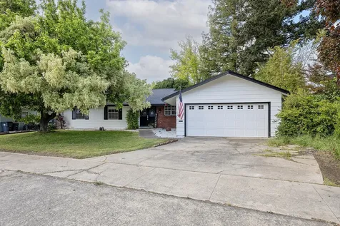 1917 Redbud Lane Medford OR 97504