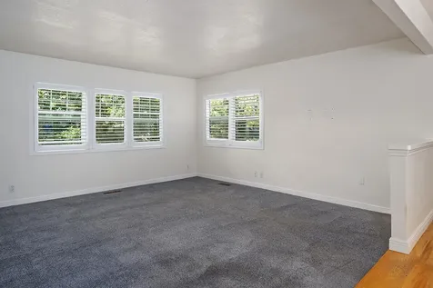 1917 Redbud Lane Medford OR 97504
