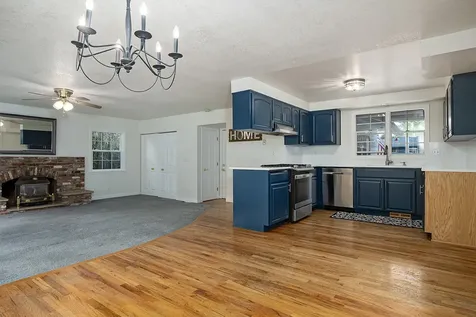 1917 Redbud Lane Medford OR 97504