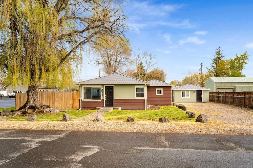 567 SE 5th Street Prineville OR 97754