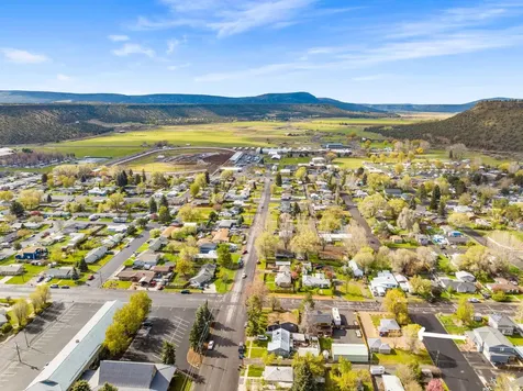 567 SE 5th Street Prineville OR 97754