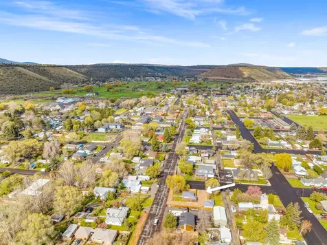 567 SE 5th Street Prineville OR 97754