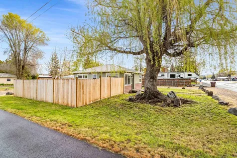 567 SE 5th Street Prineville OR 97754