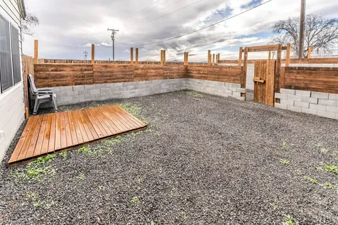 1181 NW Elm Lane Madras OR 97741