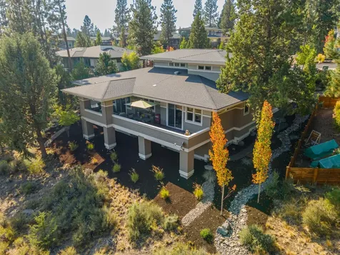 2204 NW Lolo Drive Bend OR 97703