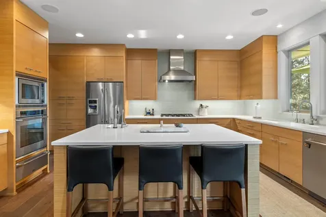 2204 NW Lolo Drive Bend OR 97703