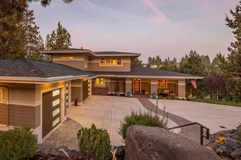 2204 NW Lolo Drive Bend OR 97703