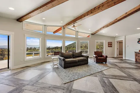 4640 Scenic Avenue Central Point OR 97502