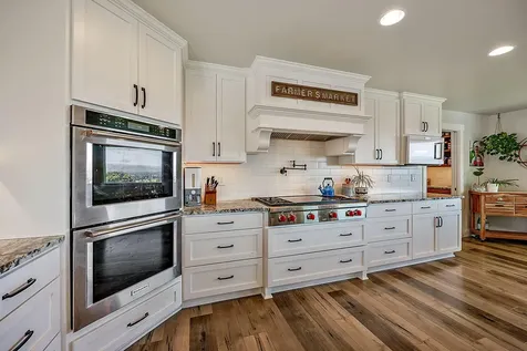 4640 Scenic Avenue Central Point OR 97502