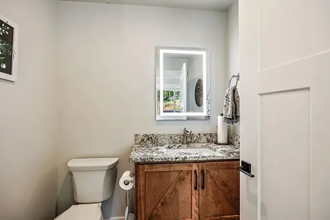 4640 Scenic Avenue Central Point OR 97502