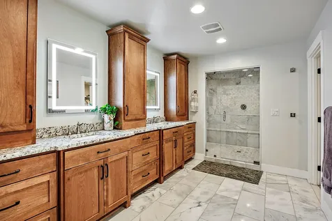 4640 Scenic Avenue Central Point OR 97502