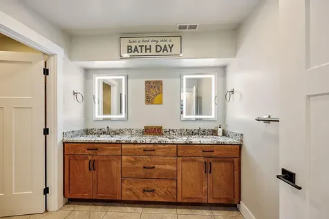 4640 Scenic Avenue Central Point OR 97502