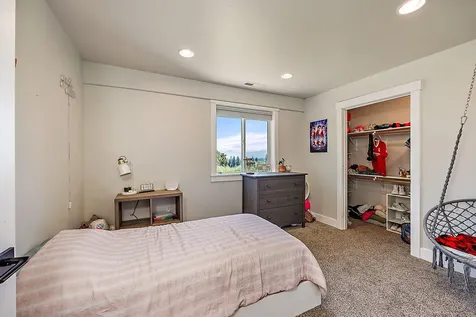 4640 Scenic Avenue Central Point OR 97502