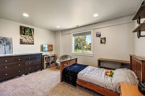 4640 Scenic Avenue Central Point OR 97502