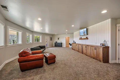 4640 Scenic Avenue Central Point OR 97502